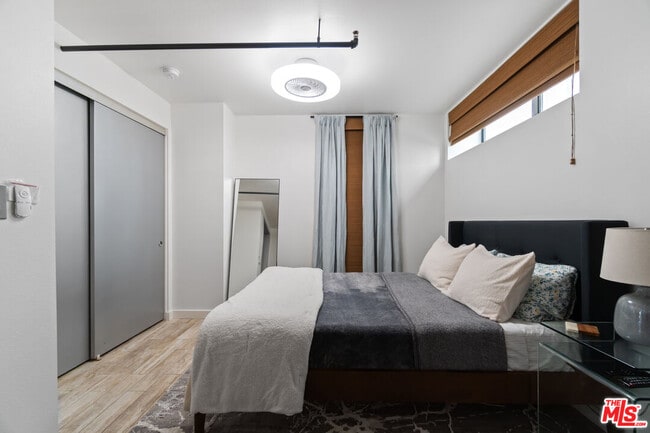 Building Photo - 4115 Glencoe Ave