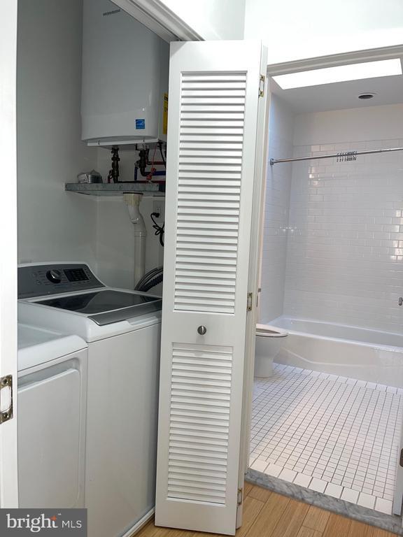 Building Photo - 190 Witherspoon St