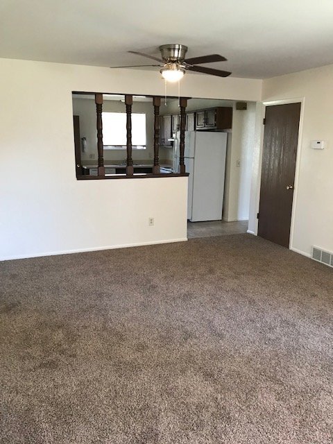 Building Photo - Englewood Ranch-Style 1/2 Brick Duplex (30DE)