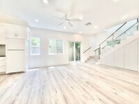 Building Photo - 2041 Linnington Ave