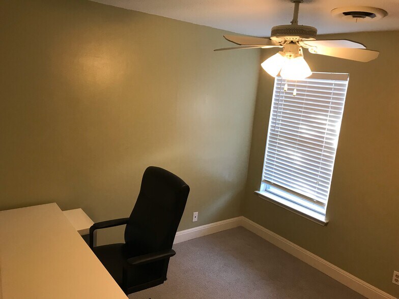 2nd Bedroom - 3006 Cedarlawn Cir