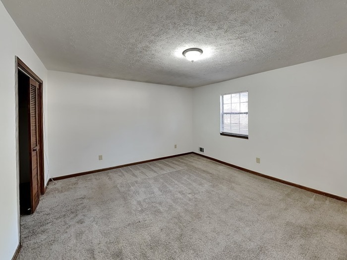 Building Photo - 7319 Exeter Ct