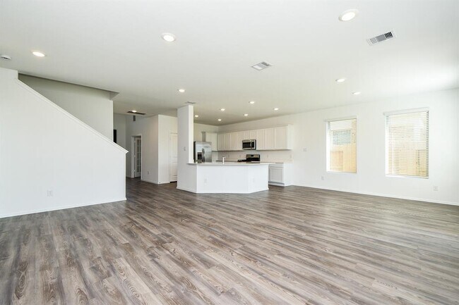Building Photo - 2932 Tantara Dr