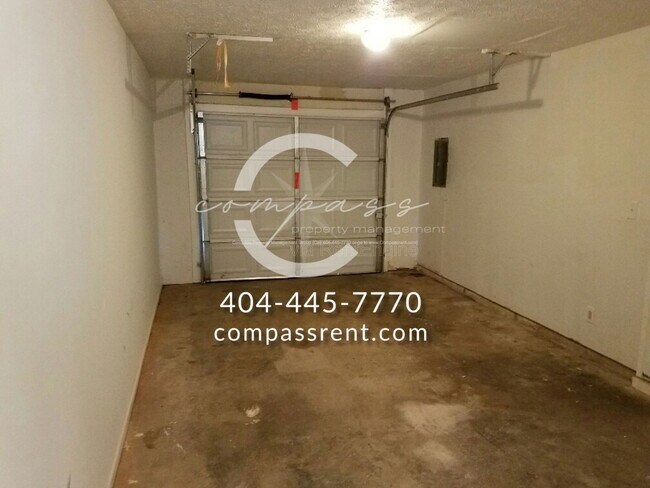 Building Photo - 5047 Chadwick Ct