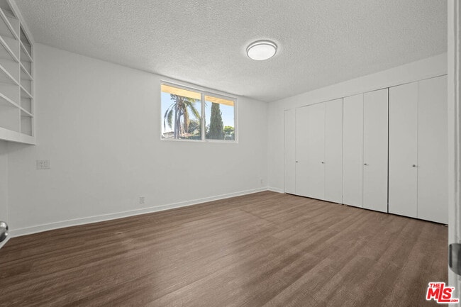 Building Photo - 8704 Gregory Wy