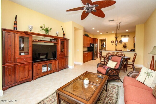 Building Photo - 9224 Campanile Cir