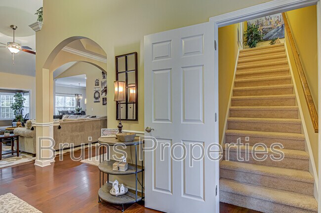 Building Photo - 4077 Cosway Ct