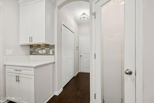 Building Photo - 2719 Chapman Oak Dr