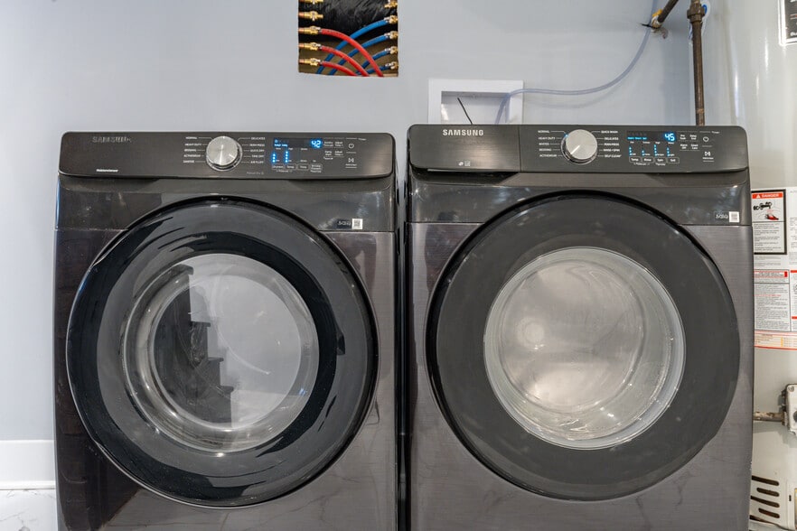 Building Photo - 3120 Tilton St