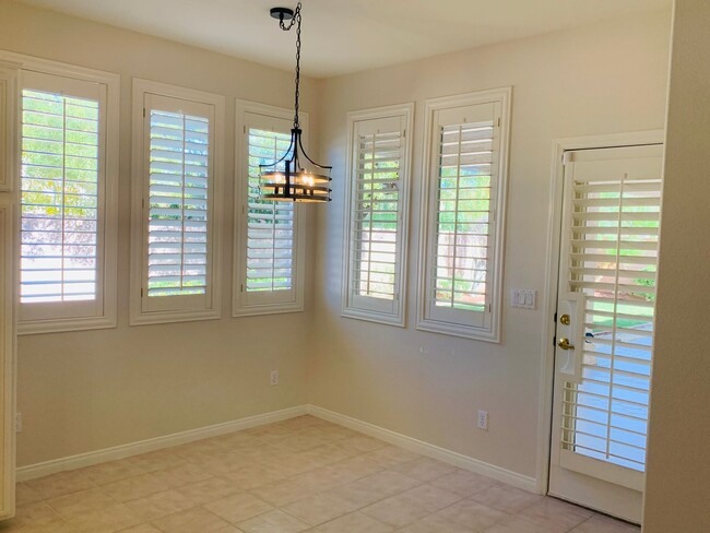 Building Photo - Beautiful home in Green Valley