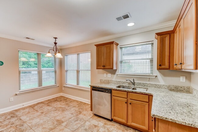 Building Photo - 169 Stonebriar Dr