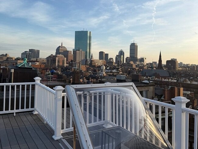 Building Photo - 80 Revere St