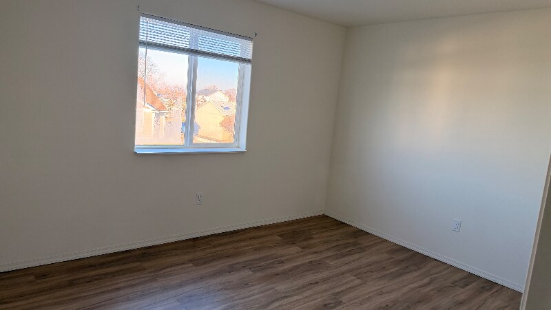 Building Photo - 1323 S Monroe St