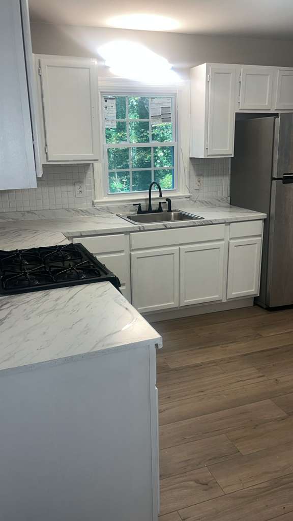 Primary Photo - 1788 Oak Haven Dr SW