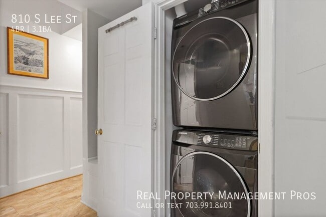 Building Photo - 810 S Lee St