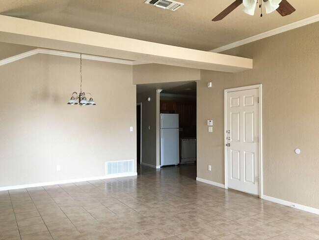 Building Photo - 1111 Powder River Dr