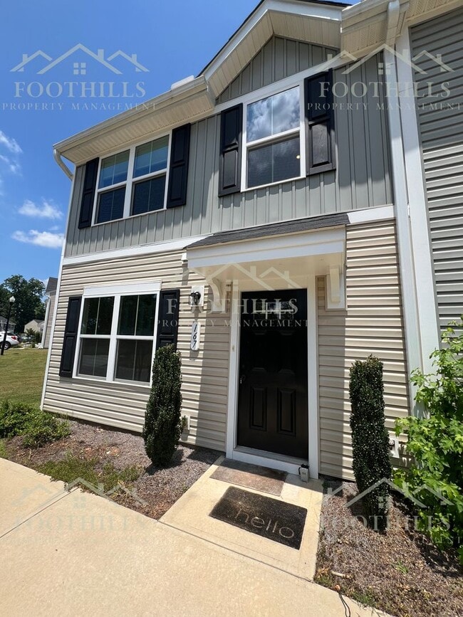 Building Photo - 167 Nicklaus Dr