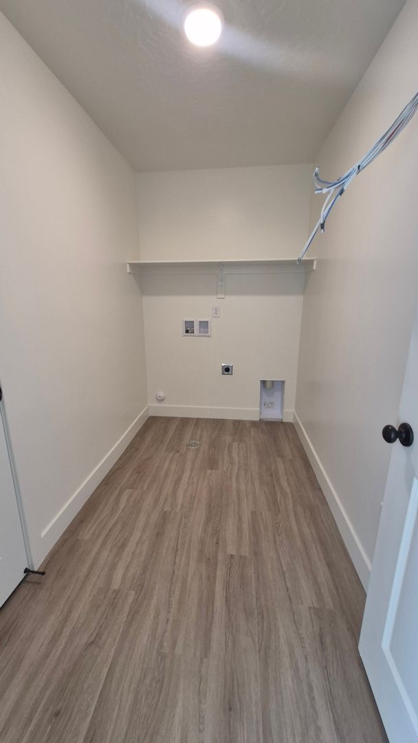 Building Photo - 5669 S Weehawken Ln