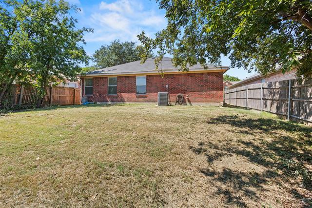 Building Photo - 6003 Flyers Ln