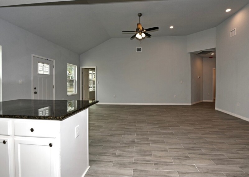 Building Photo - 6738 Tehama Gate