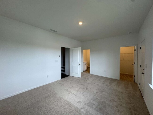 Building Photo - 2837 Rosehall
