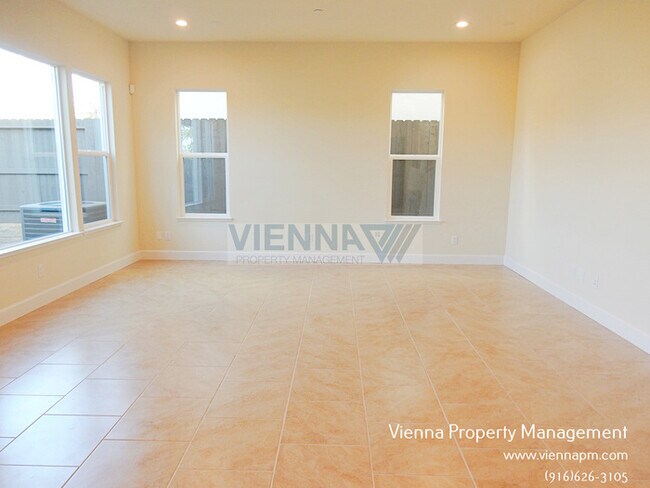 Building Photo - 1062 Yucca Dr