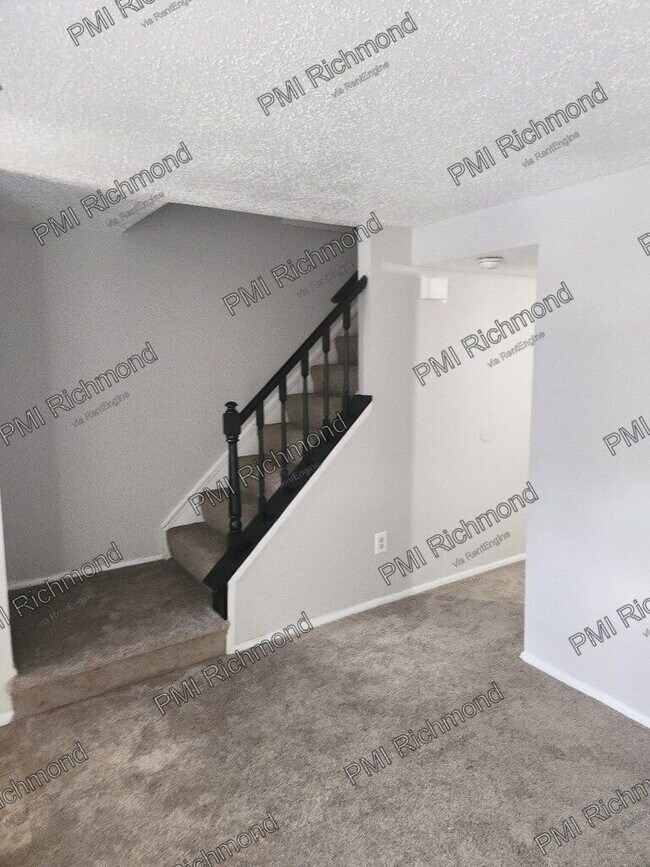 Building Photo - 9724 Springfield Woods Cir