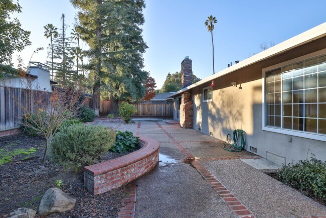Building Photo - Bright 4BR Los Altos Retreat with Central A/C, Attached Garage & In-Unit Laundry