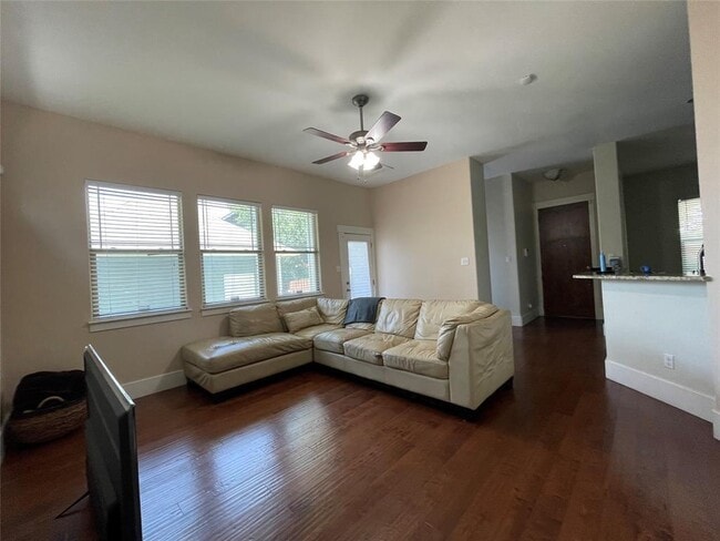 Building Photo - 1007 Taulbee Ln