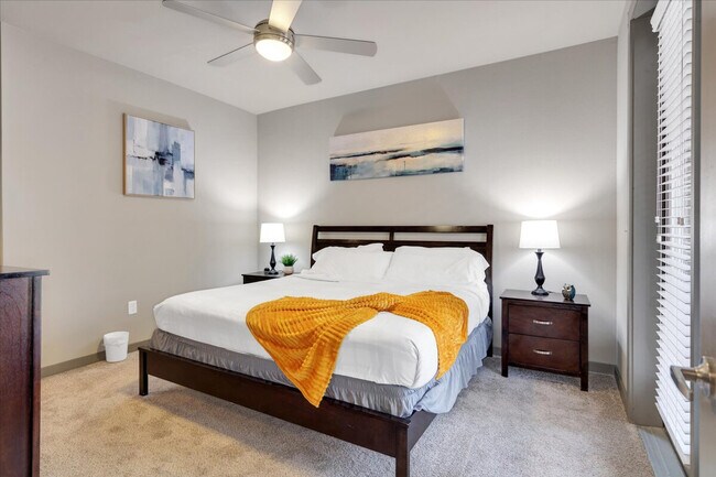 Building Photo - 7224 Staffordshire Blvd