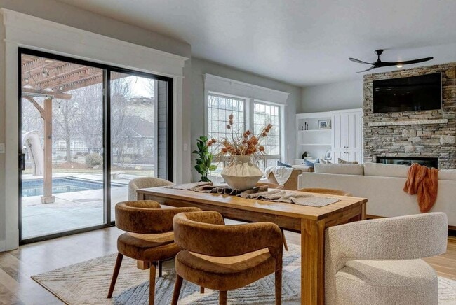 Building Photo - Beautiful home perfect for entertaining