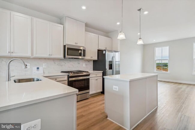 Building Photo - 4328 Ellipse Ter