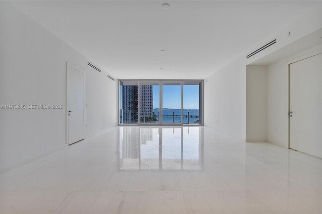 Building Photo - 300 Biscayne Blvd Way