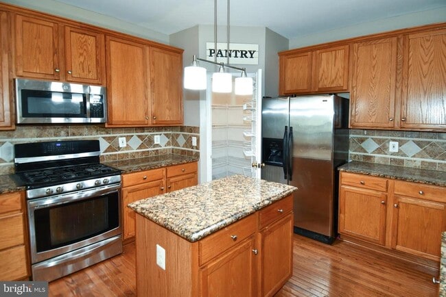 Building Photo - 13039 Quate Ln
