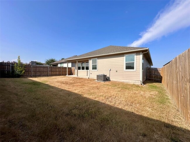 Building Photo - 402 Barton Creek Ln