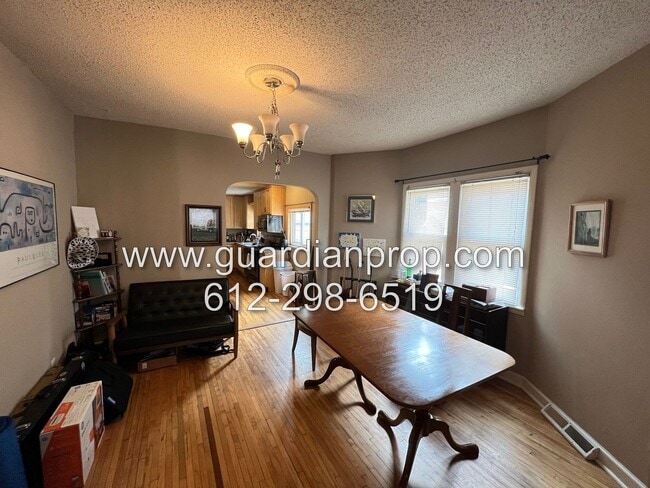 Building Photo - House Available October 1, Updated Kitchen...