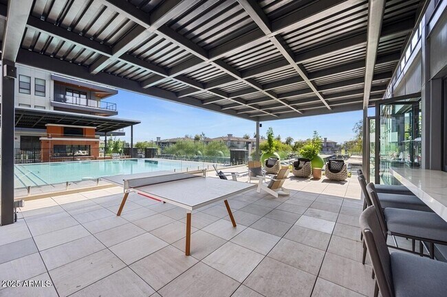 Building Photo - 7111 E Tierra Buena Ln