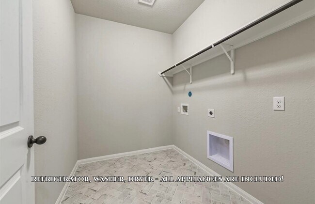 Building Photo - 855 Sarasota Shore Dr