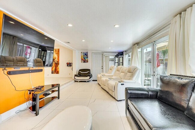 Building Photo - 963 Nautilus Isle