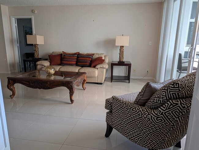 Building Photo - 1370 S Ocean Blvd