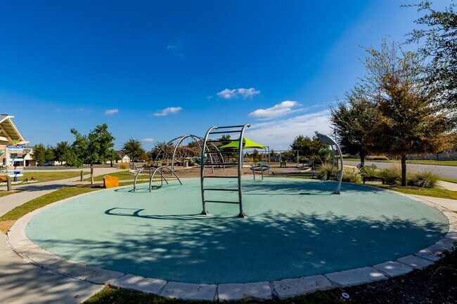 Building Photo - 252 Clear Frk Lp