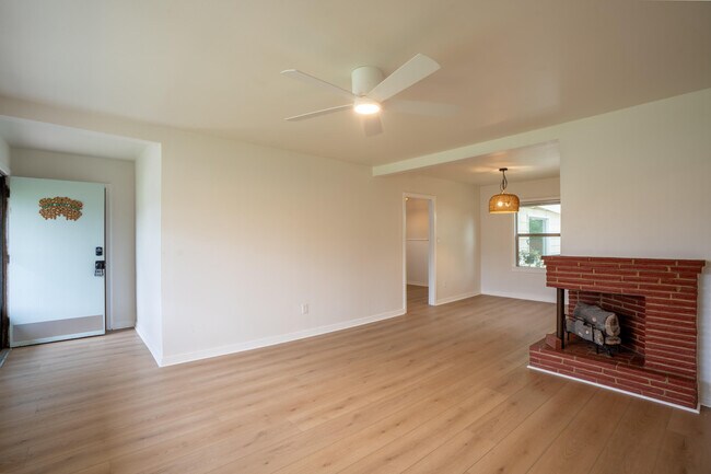 Building Photo - 3808 33rd St