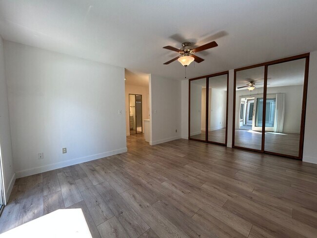 Building Photo - Spacious 4-Bedroom 2.5 Bath Single-Story H...