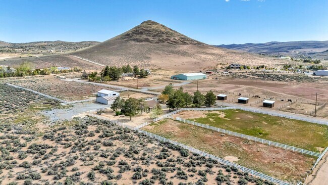 Building Photo - 25 El Caballo Trail