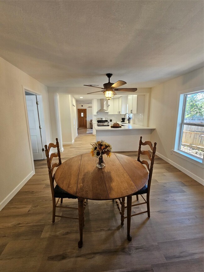 Building Photo - 3126 Ohio St