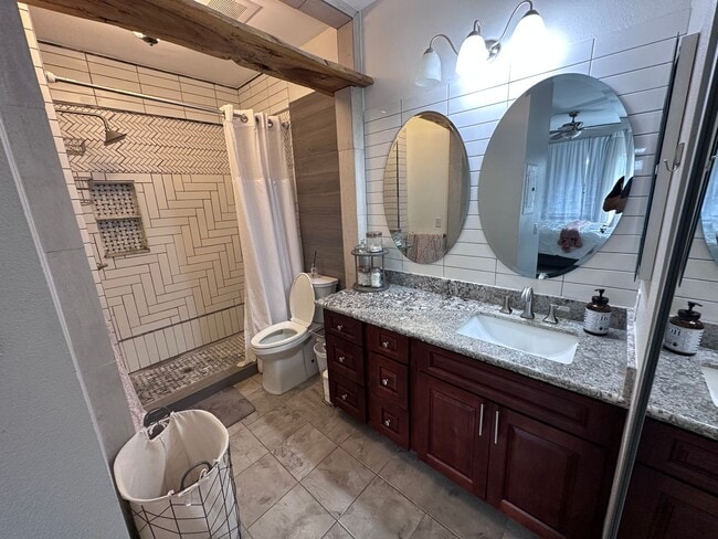 Building Photo - For Rent - [Sun Rise] 91-265 Hanapouli Cir...