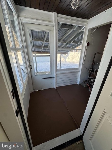 Building Photo - 11 Gentian St