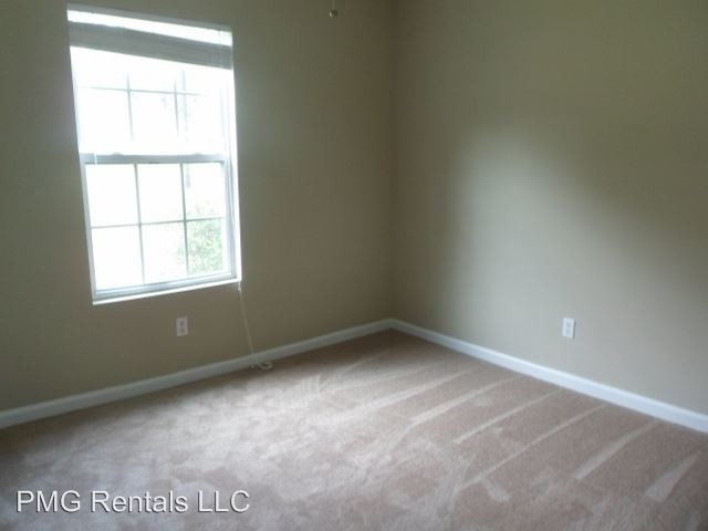 Building Photo - 9000 Whispering Pines Blvd