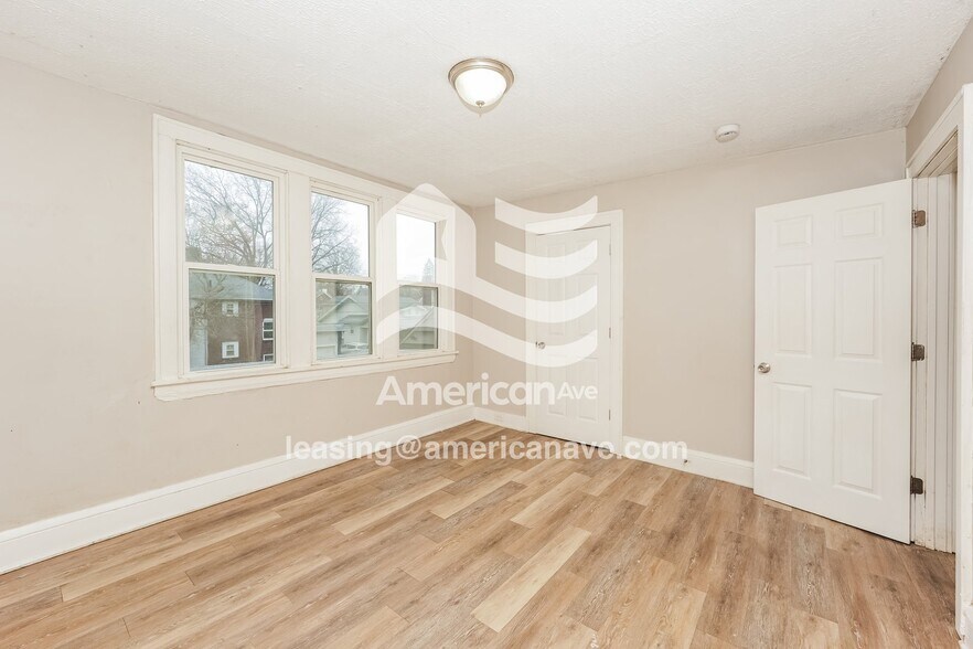 Building Photo - 336 Madison Ave