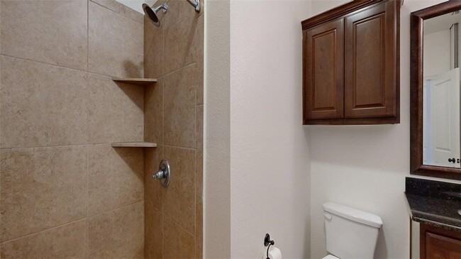 Building Photo - 206 N Main St